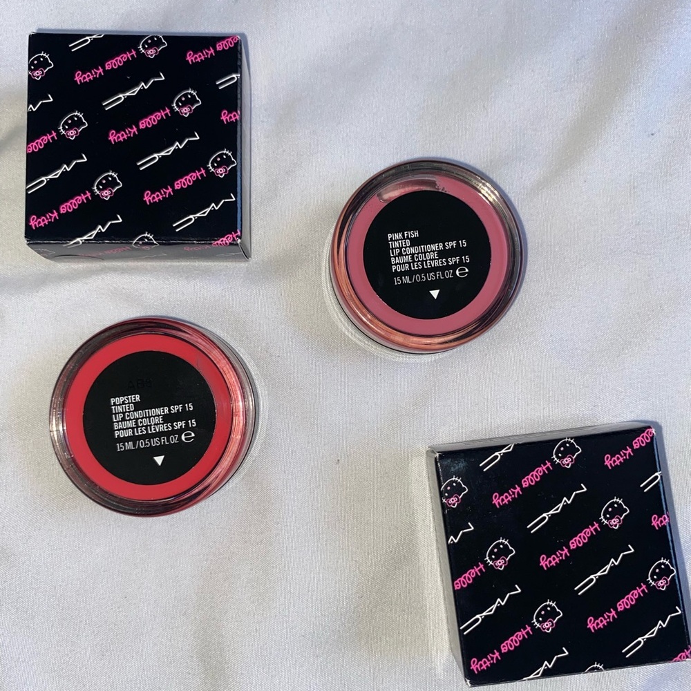MAC Cosmetics Hello Kitty Makeup Collection 2009 - Picture 12 of 16